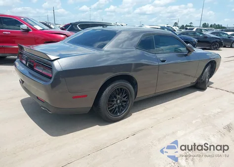 2021 Dodge Challenger Sxt z USA, uszkodzony, nr VIN 2C3CDZAG1MH630696